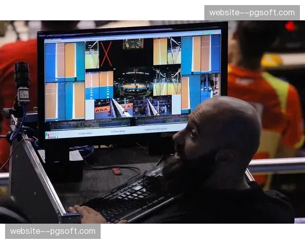 马德里公开赛组委会宣布，中心球场将引入新型鹰眼系统