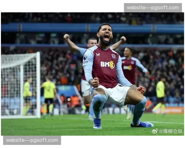 官方确认:维拉中场道格拉斯-路易斯因累计黄牌停赛一轮 官方确认:维拉中场道格拉斯-路易斯因累计黄牌停赛一轮